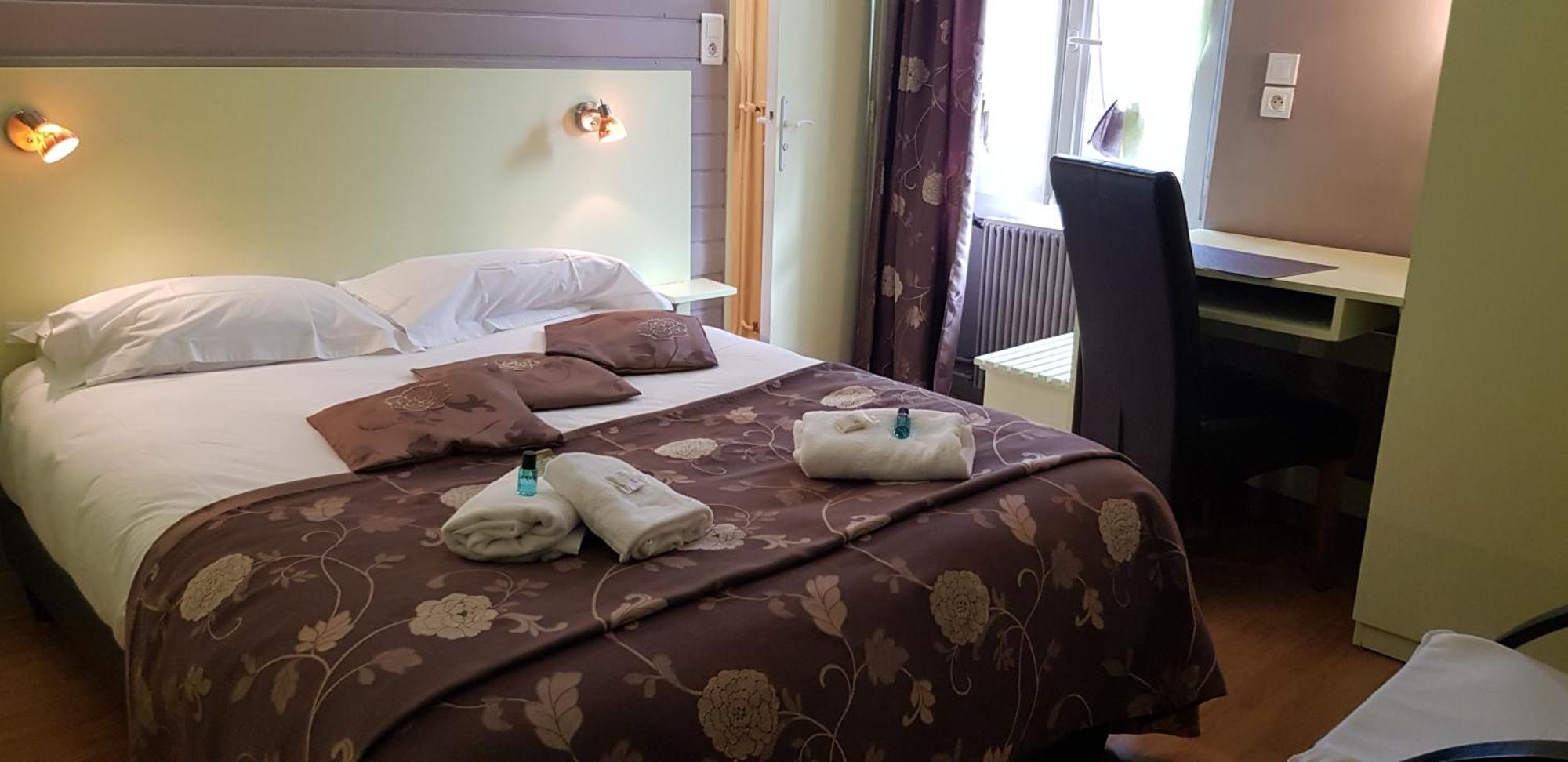 Logis Restaurant Les Carillons Hotel