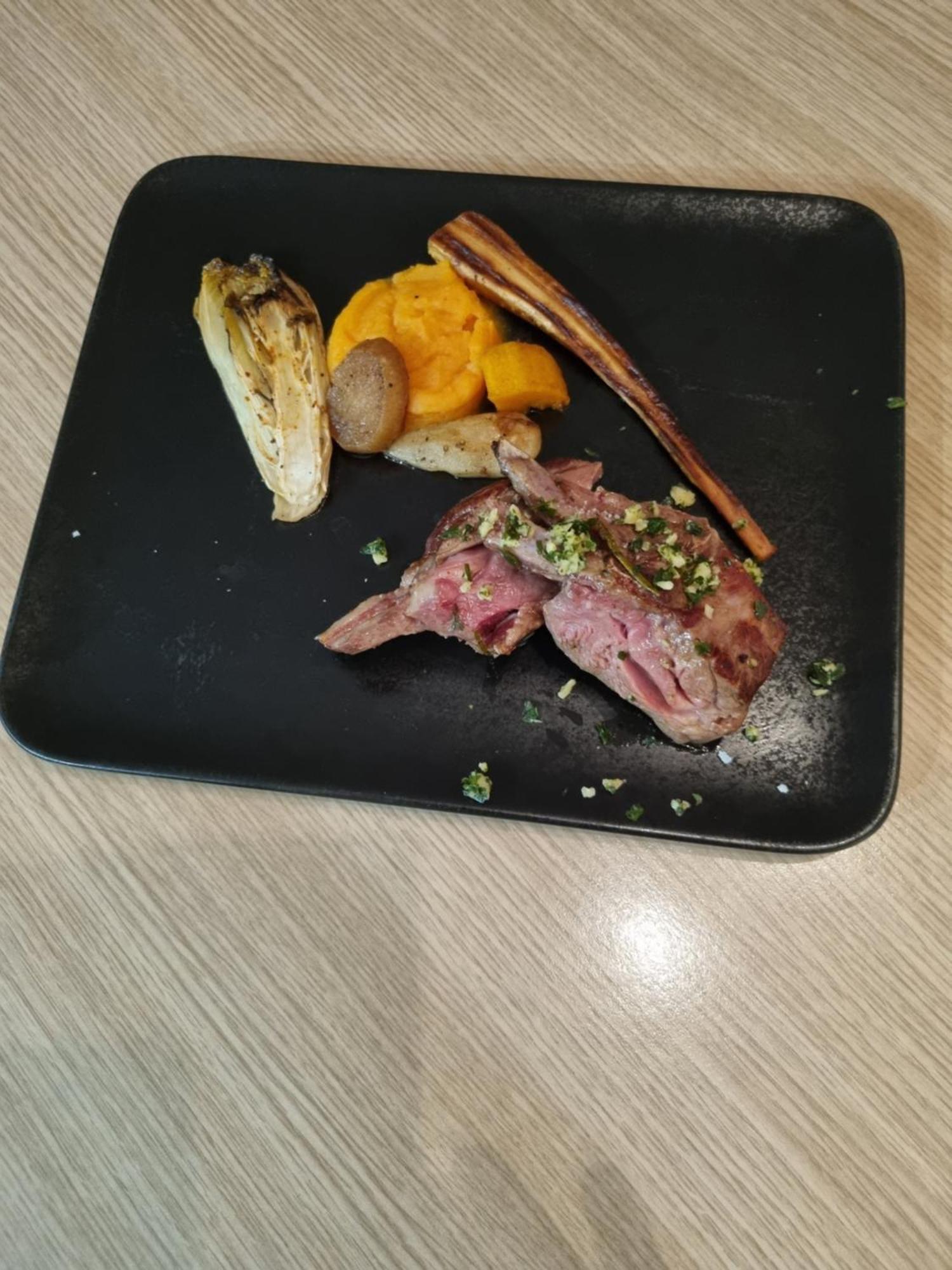 Logis Restaurant Les Carillons Hotel 2*