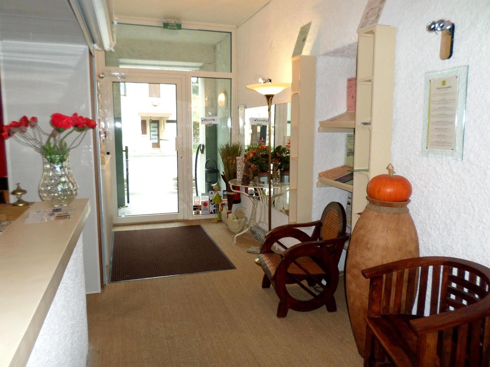 Logis Restaurant Les Carillons Hotel Cransac