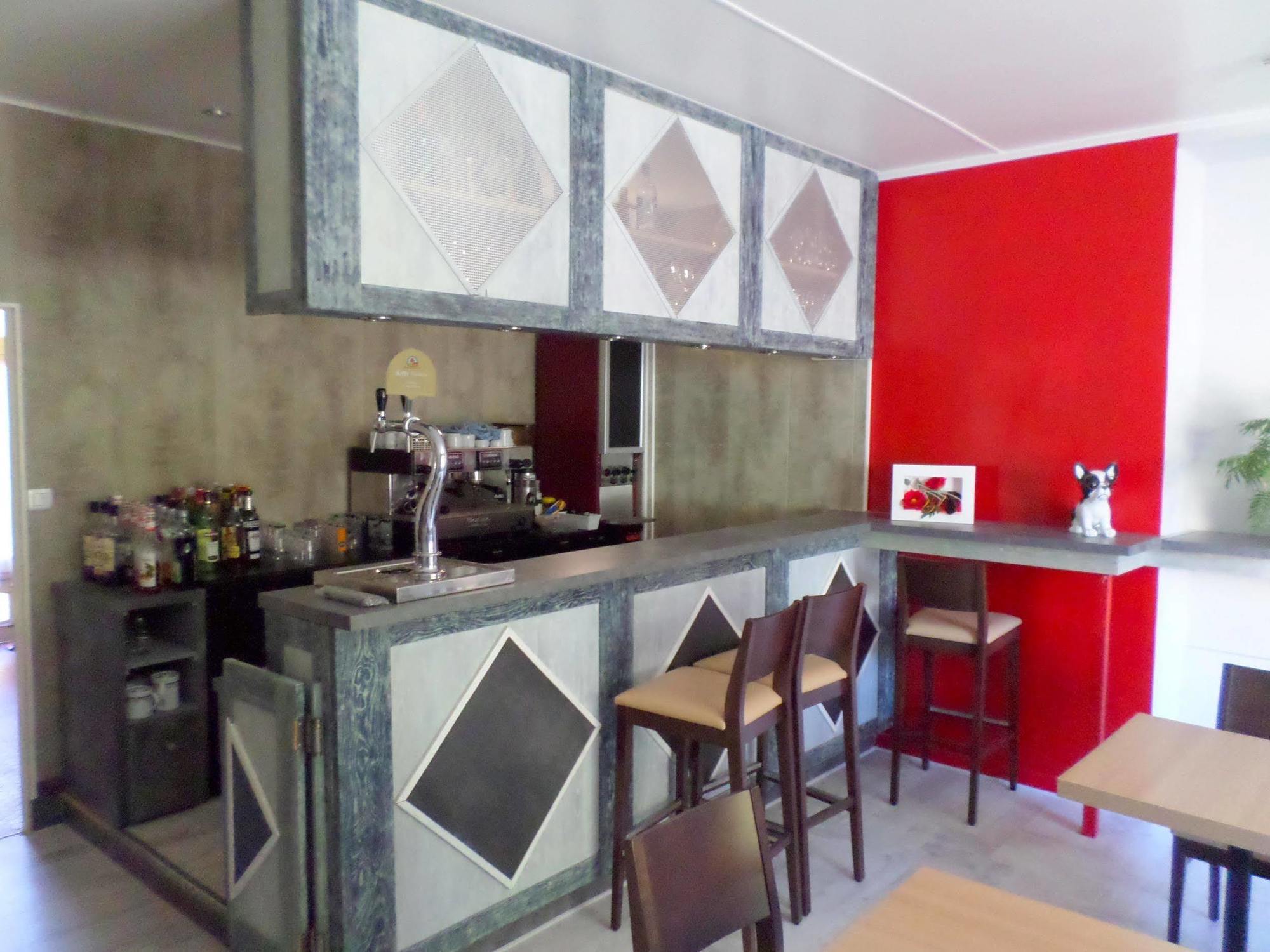 Logis Restaurant Les Carillons Cransac
